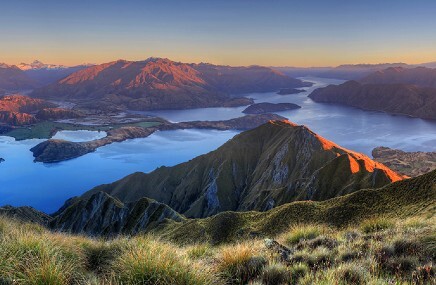 ニュージーランドの山々の地平線からの眺め