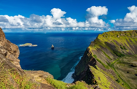 火山と海の鳥瞰図